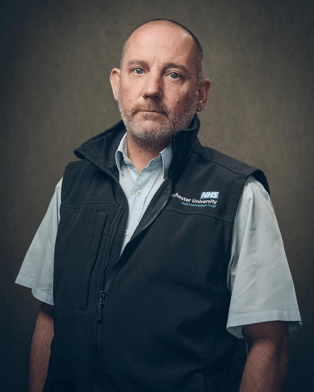 A portrait photograph of Warren Hansbury